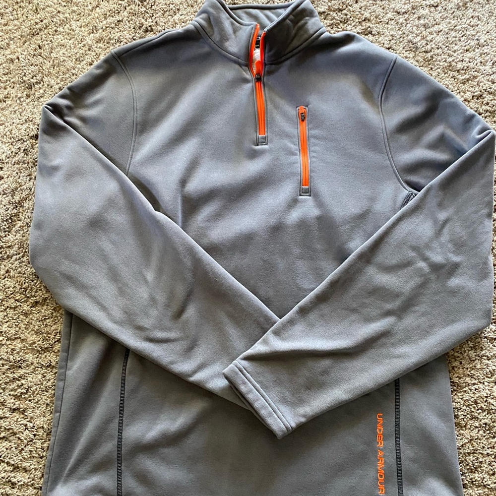 Men’s Under Armour fleece pullover. Size XL